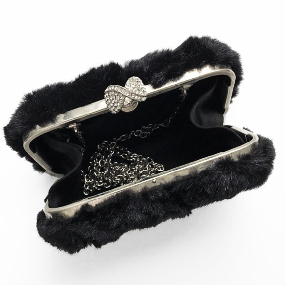 RARE JNB Diamond Ring Knuckle Faux Fur Clutch - Picture 2 of 7